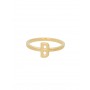 טבעת עדינה ציפוי זהב בשילוב מחמיא של אות
