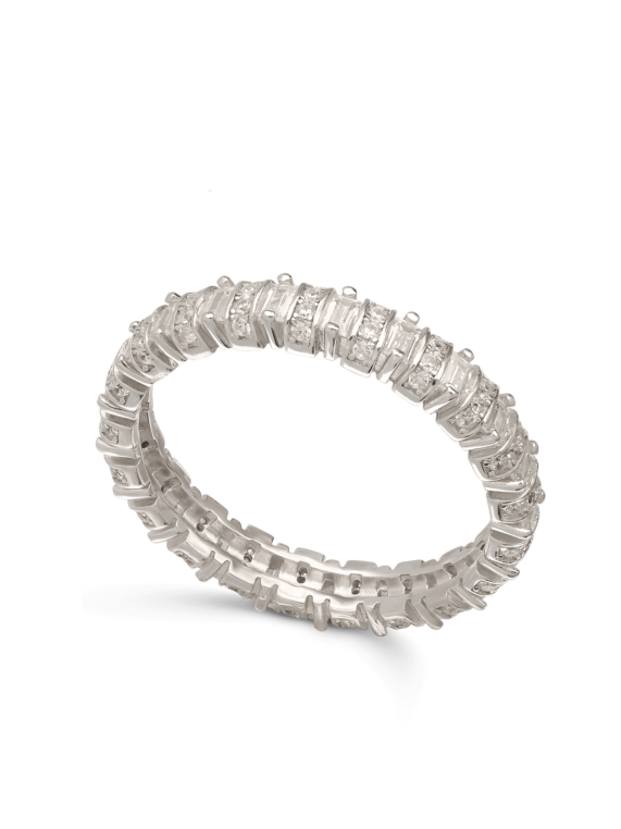 טבעת כסף 925 משובצת אבני זירקוניה שקופות